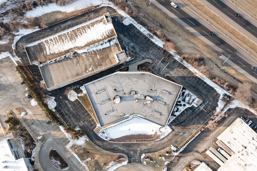 More Photos Of 2100 Swift Dr, Oak Brook Office For Lease