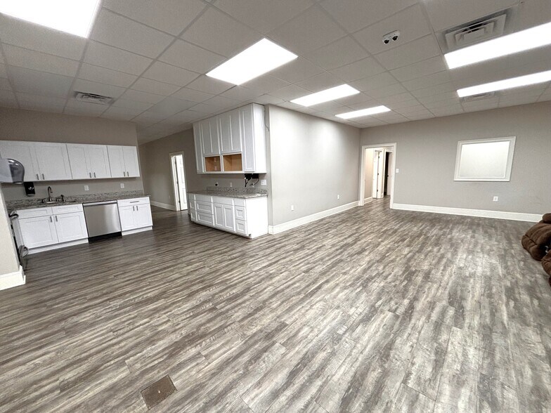 More Photos Of 629 E Forsyth St, Americus Office For Sale