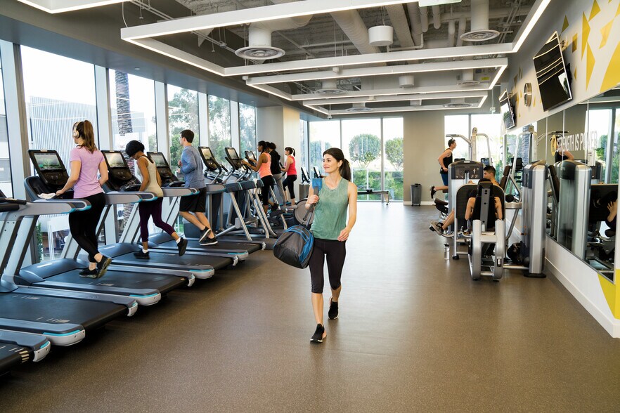 More Photos Of 400 Spectrum Center Dr, Irvine Office For Lease