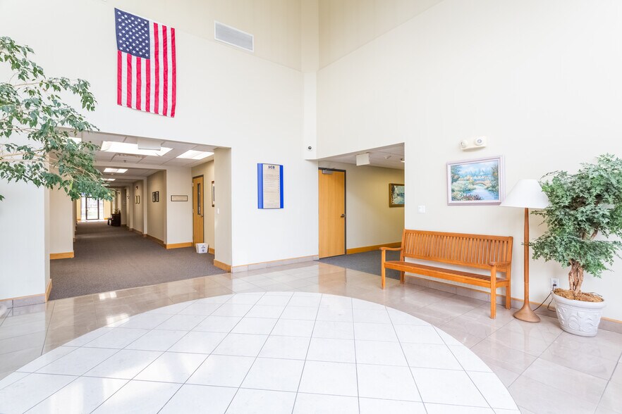 More Photos Of 153 S Main St, Newtown Medical For Lease