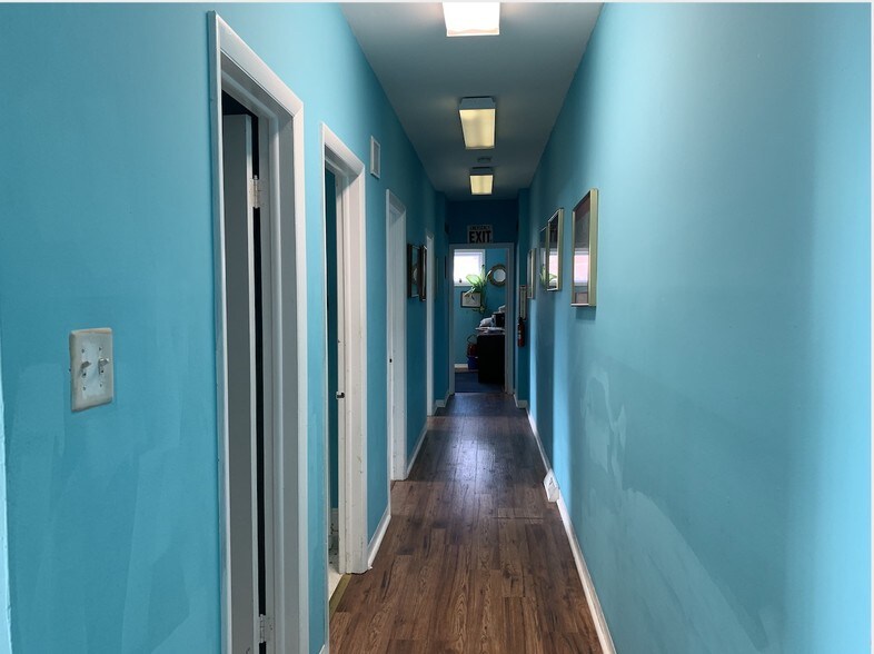 More Photos Of 2809 River Rd, Camden Medical For Sale