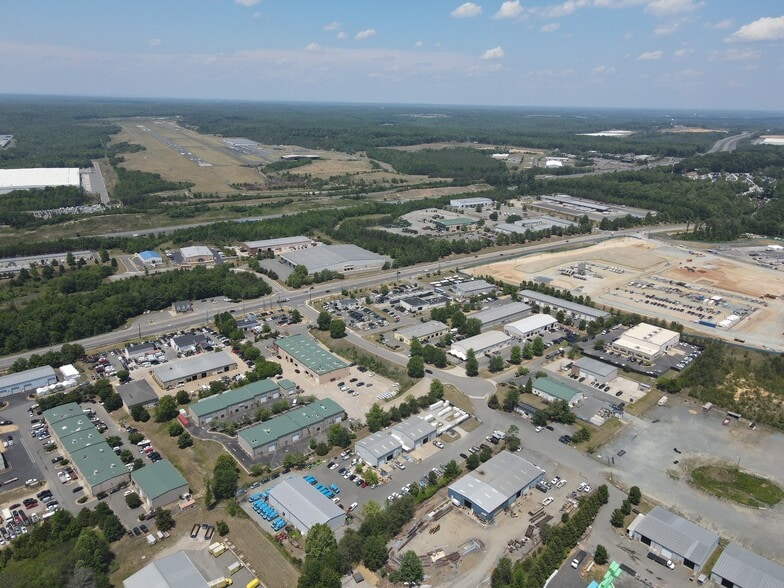 More Photos Of 28 Perchwood Dr, Fredericksburg Warehouse For Lease