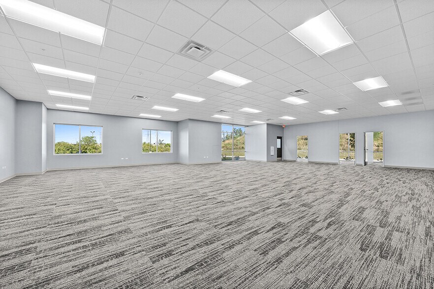 More Photos Of 8701 W 53rd St, McCook Industrial For Sale