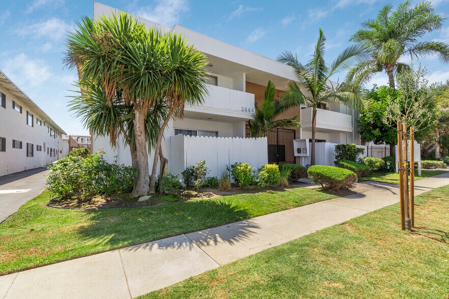 More Photos Of 3444 Emerald St, Torrance Apartments For Sale