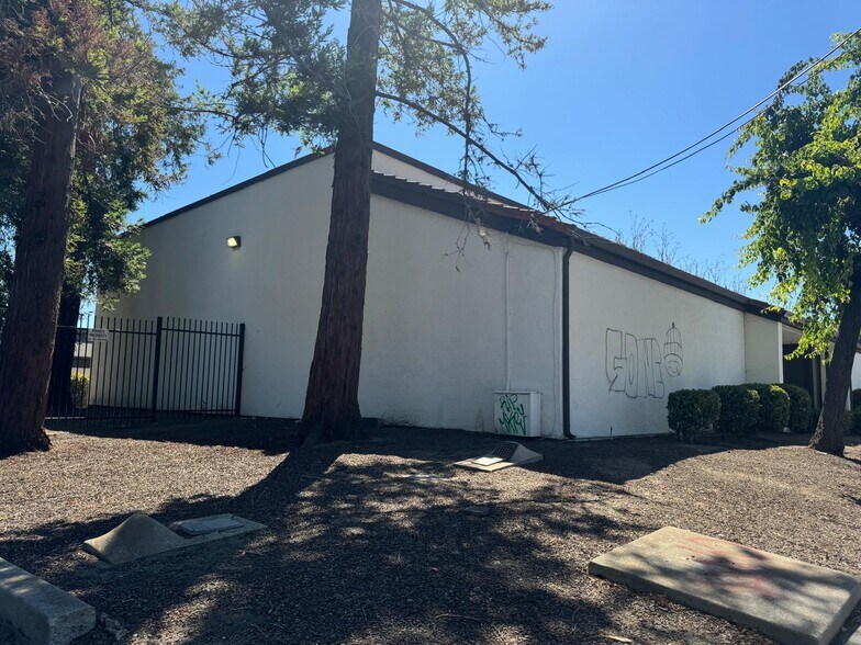More Photos Of 1868-1872 Stone Ave, San Jose Manufacturing For Lease