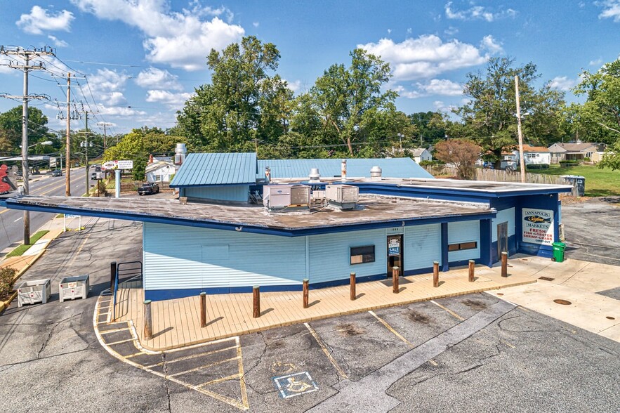 Primary Photo Of 1300 Forest Dr, Annapolis Restaurant For Sale