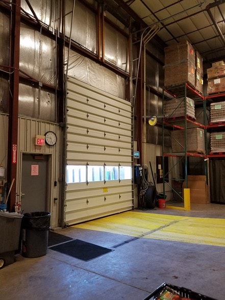 More Photos Of 1703 S Veterans Pky, Bloomington Warehouse For Sale