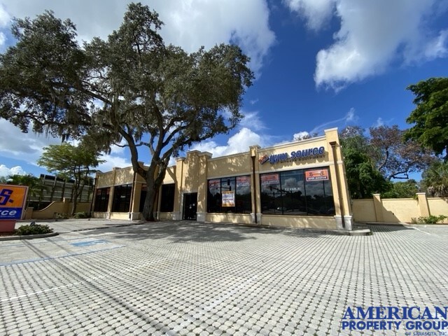 More Photos Of 4300 S Tamiami Trl, Sarasota General Retail For Sale