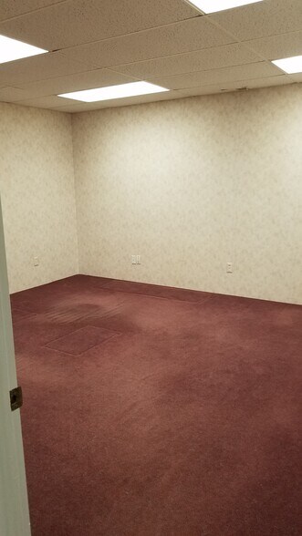 More Photos Of 3110 Davenport Ave, Saginaw Medical For Sale