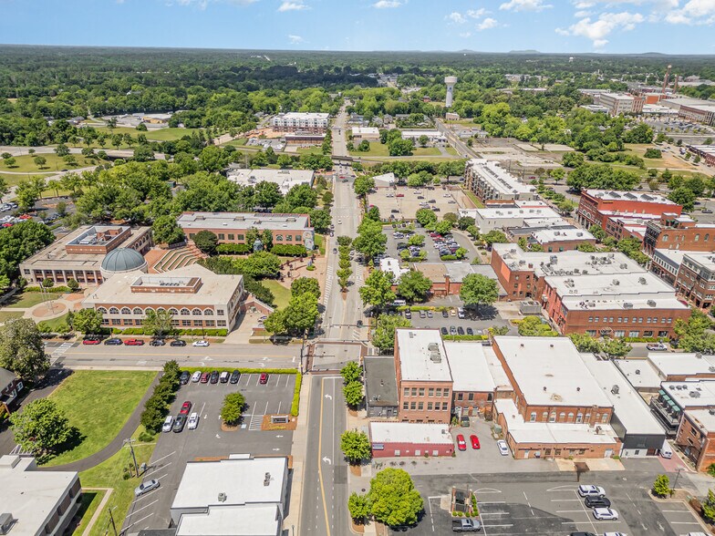 More Photos Of 109 Hampton St, Rock Hill Storefront Retail Office For Sale