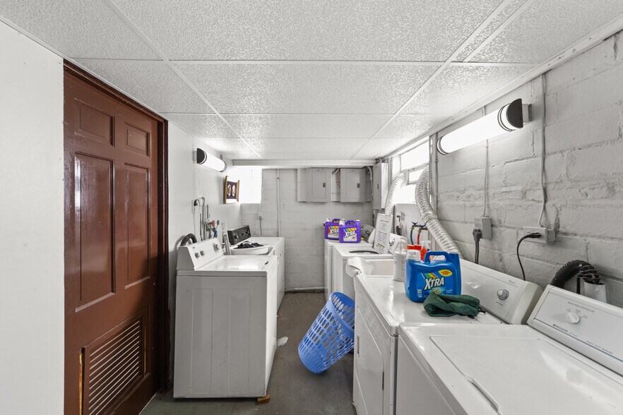 More Photos Of 3334 W 82nd St, Cleveland Apartments For Sale