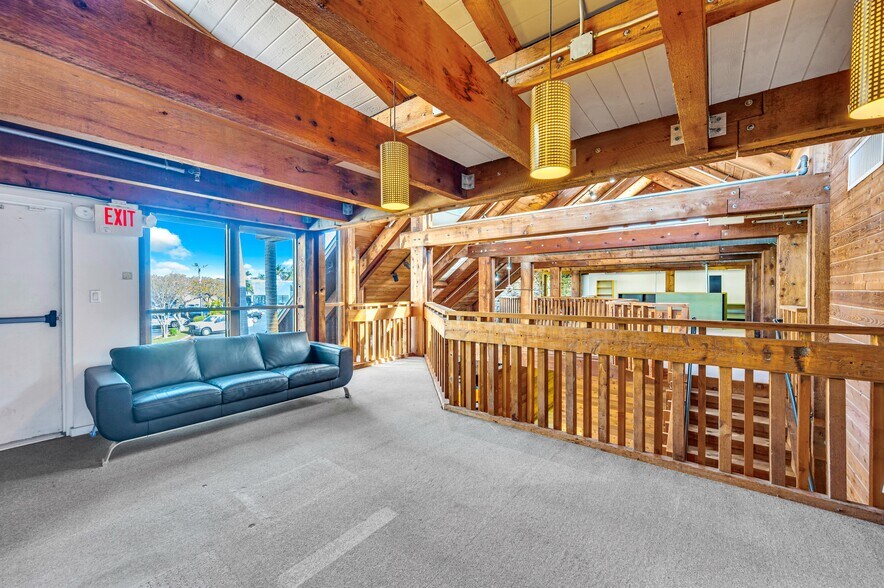 More Photos Of 3045 N Federal Hwy, Fort Lauderdale Loft Creative Space For Sale