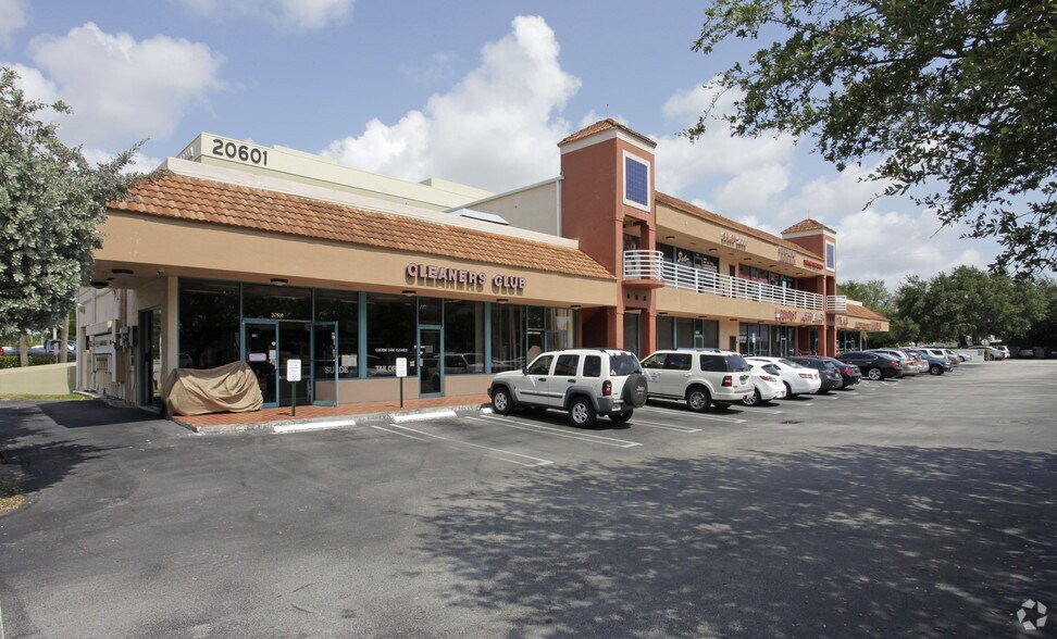 Primary Photo Of 20610-20636 Biscayne Blvd, Miami Storefront Retail Office For Lease