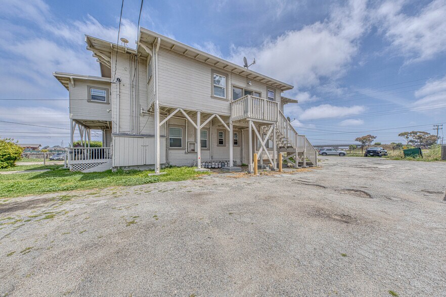 More Photos Of 1200 W Market Cir, Salinas Apartments For Sale