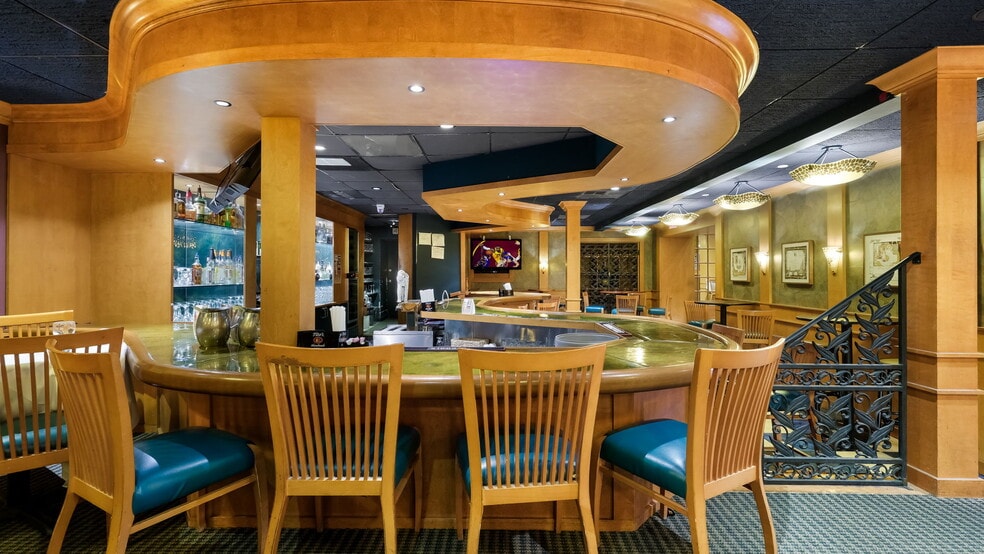 More Photos Of 1373 Easton Rd, Warrington Restaurant For Sale