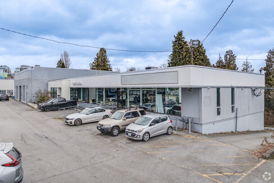 Primary Photo Of 445-525 Kingsway, Vancouver Auto Dealership For Lease