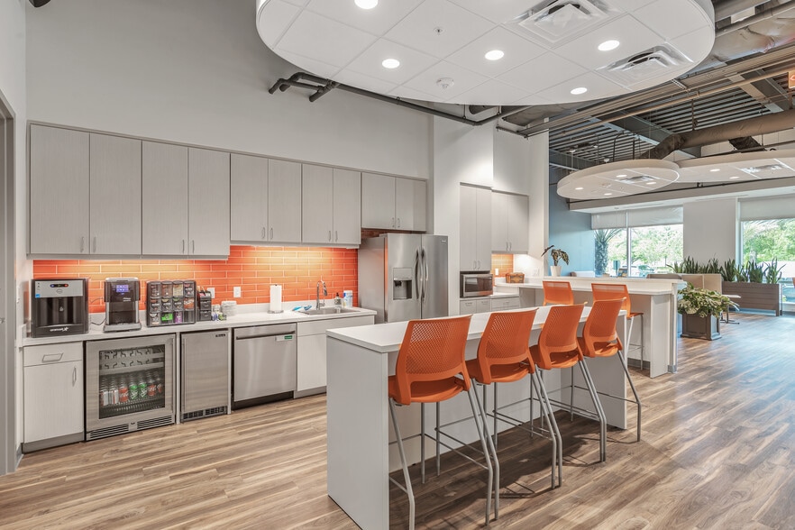 More Photos Of 12574 Flagler Center Blvd, Jacksonville Coworking Space