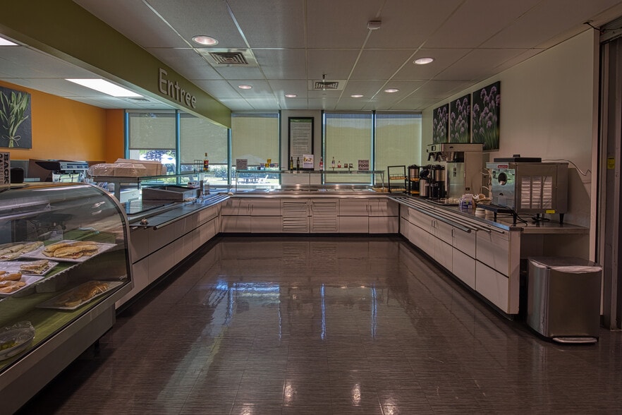 More Photos Of 111 McInnis Pky, San Rafael Office For Sale