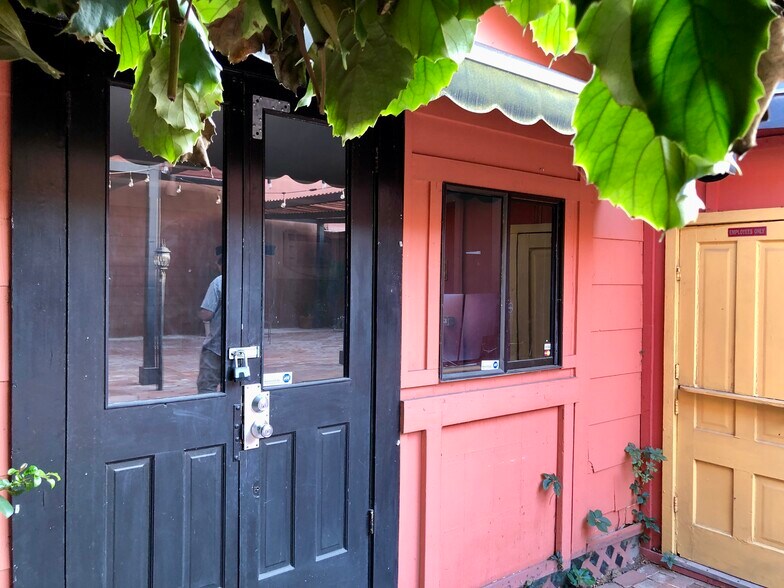 More Photos Of 119 N Main Ave, Fallbrook Restaurant For Sale