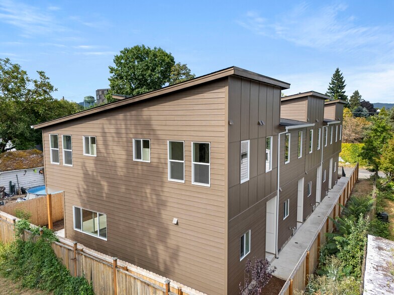 More Photos Of 5860 N Missouri Ave, Portland Apartments For Sale