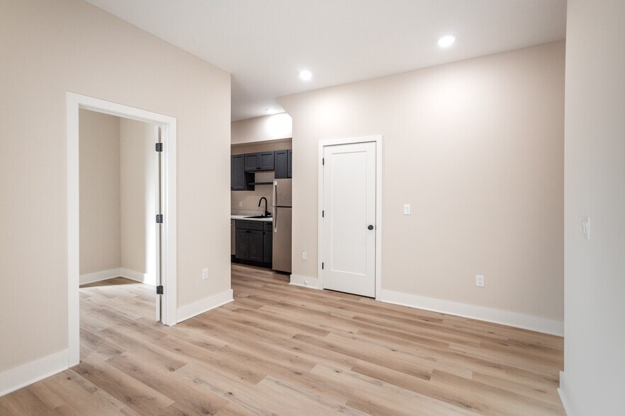 More Photos Of 4535 Commonwealth St, Detroit Apartments For Sale