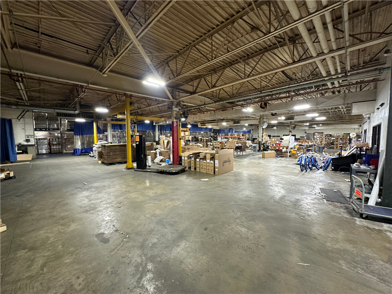 More Photos Of 9104 Alex Harvin Hwy, Summerton Manufacturing For Sale