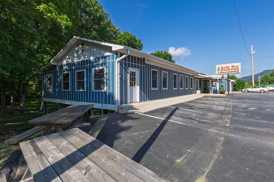More Photos Of 6306 Pigeon Rd, Canton Restaurant For Sale