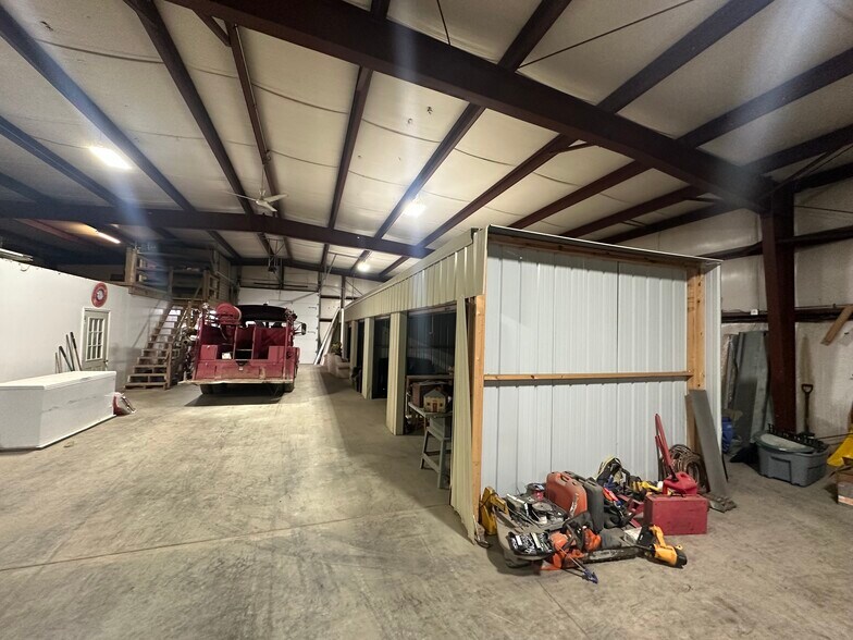 More Photos Of 98 Denali Dr, Colliers Industrial For Lease