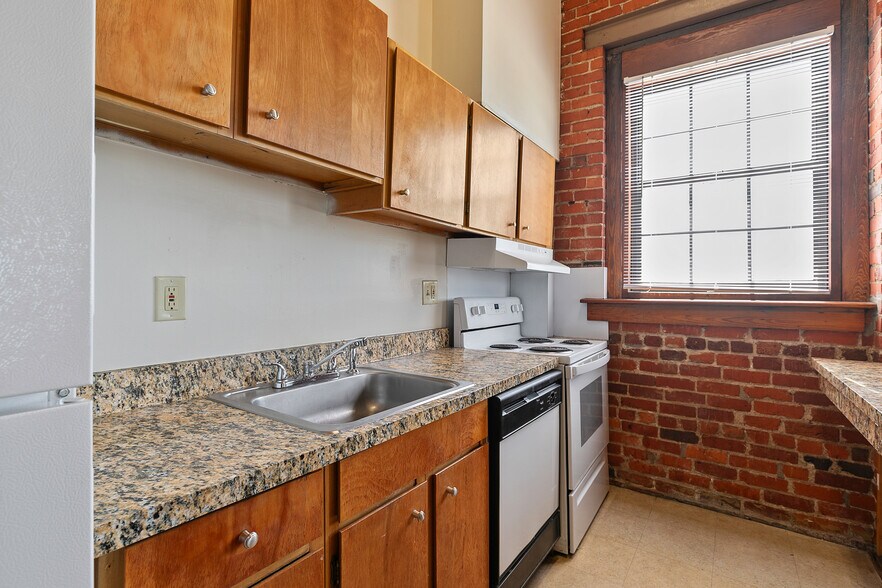 More Photos Of , Richmond Multifamily For Sale
