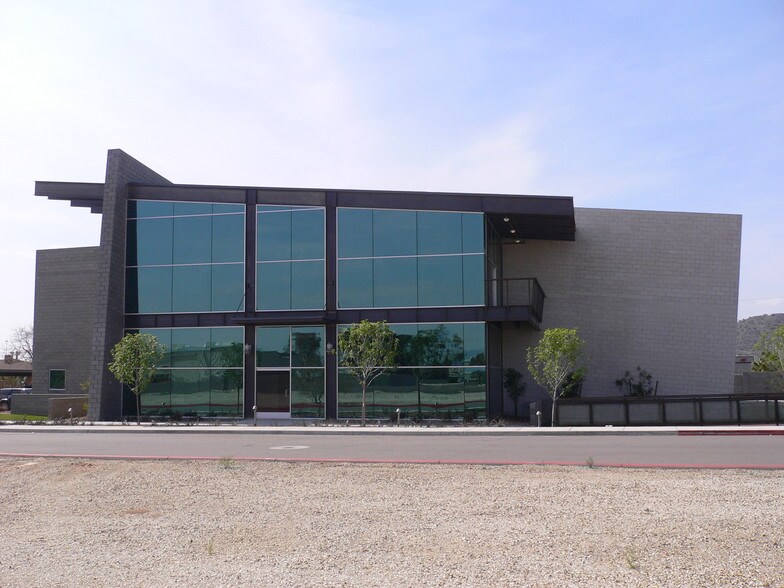 More Photos Of 2625 E Rose Garden Ln, Phoenix Flex For Sale