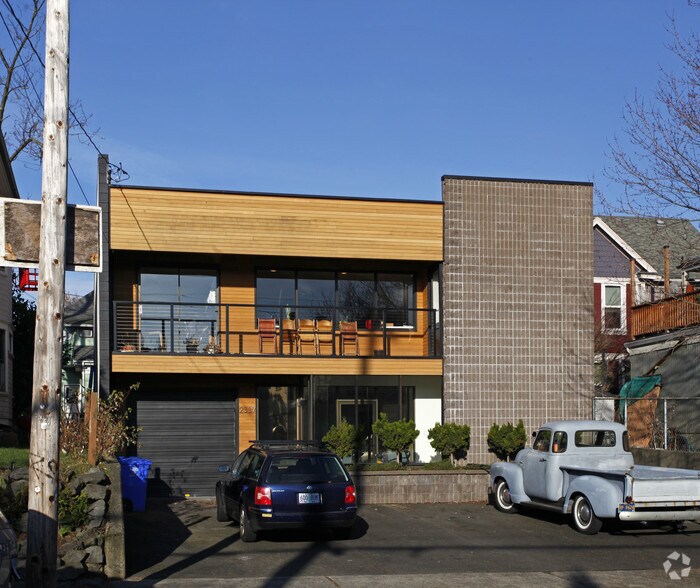 Primary Photo Of 2337 SE Ankeny St, Portland Office For Sale