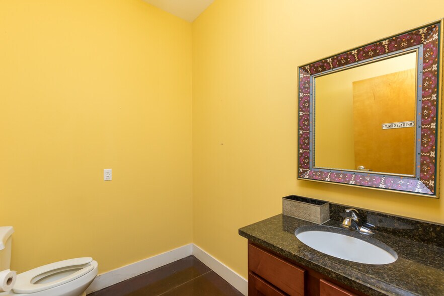 More Photos Of 100 S Greentree Ln, Foley Medical For Sale