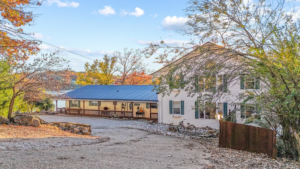 More Photos Of 1117 Dogwood Rd, Lake Ozark Multifamily For Sale