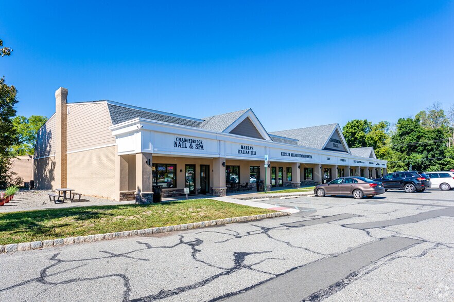 More Photos Of 263 Changebridge Rd, Pine Brook Storefront For Lease