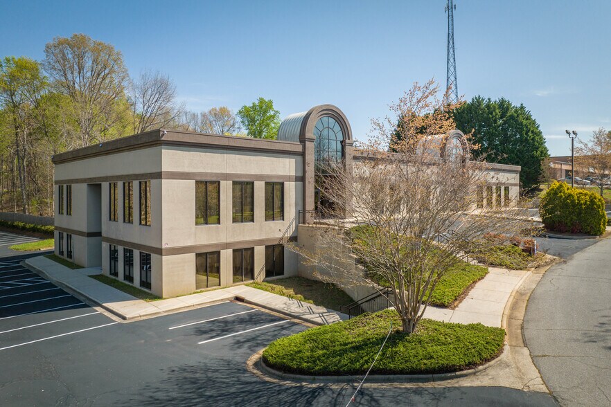 More Photos Of 1270 25th Street Pl SE, Hickory Medical For Lease