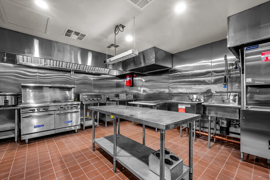 More Photos Of 658 Lebec Rd, Lebec Restaurant For Sale