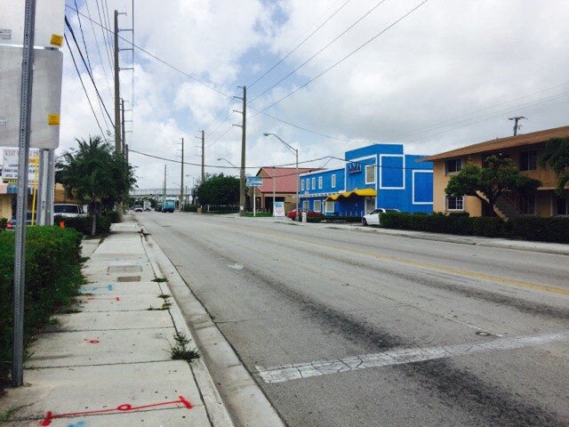 More Photos Of 330-332 W 9th St, Hialeah Storefront Retail Office For Lease