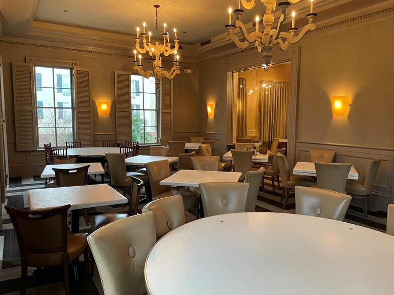 More Photos Of 1300 St Charles Ave, New Orleans Restaurant For Sale
