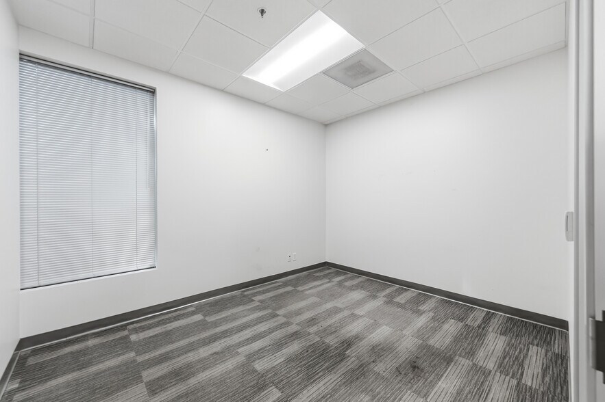 More Photos Of 2542 S Bascom Ave, Campbell Office For Sale