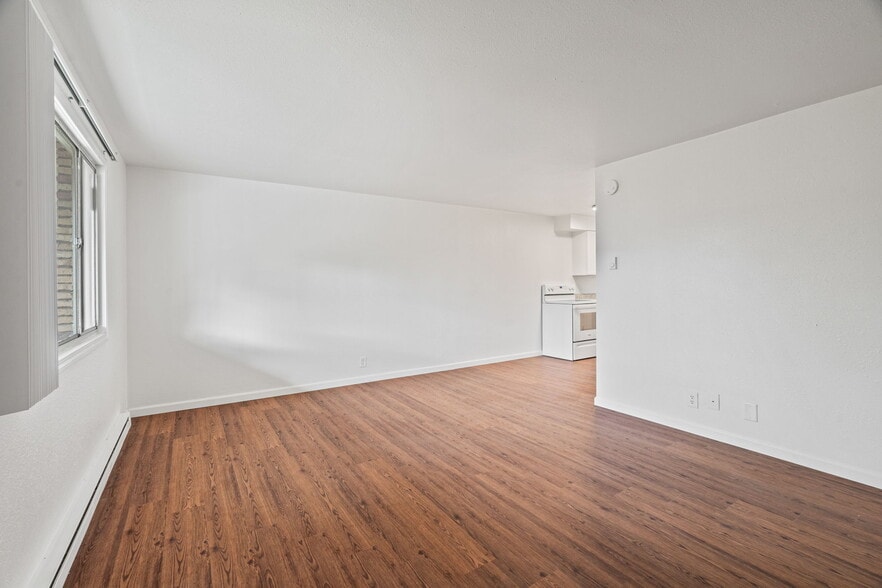 More Photos Of 1627 W 7th Ave, Spokane Apartments For Sale