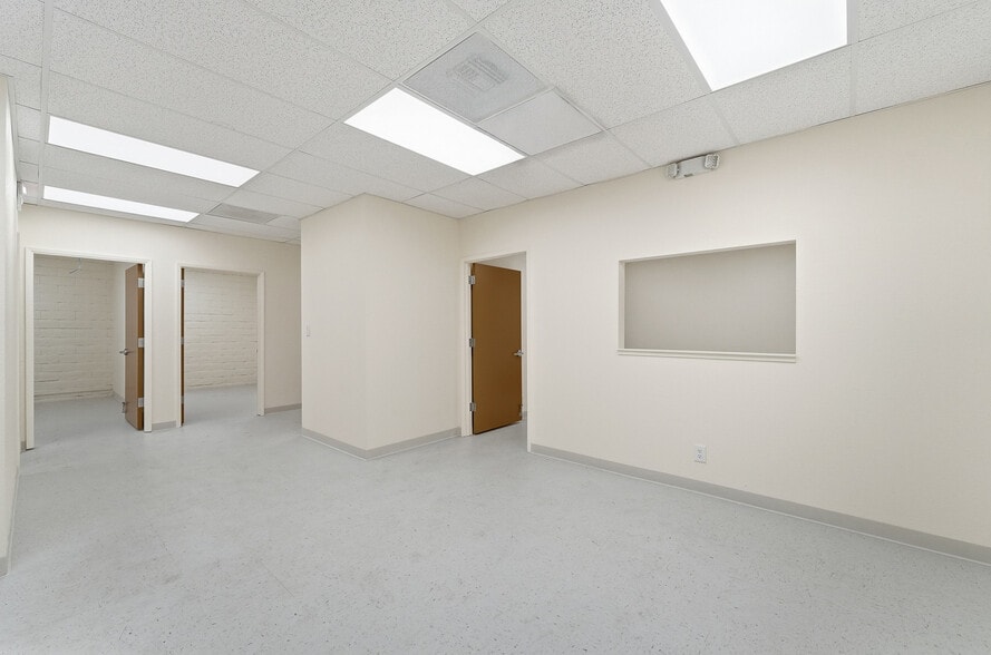 More Photos Of 6006 N El Dorado St, Stockton Office For Sale