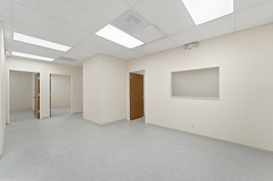 More Photos Of 6006 N El Dorado St, Stockton Office For Sale