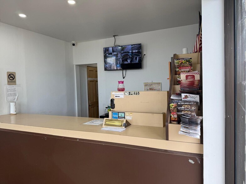 More Photos Of 947 new Loudon Rd, Latham Hotel For Sale