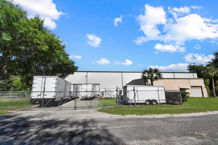 More Photos Of 1324 Mattie St, Saint Augustine Warehouse For Sale