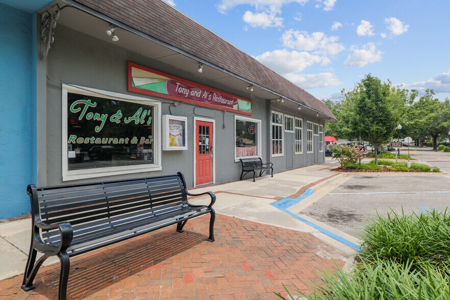 More Photos Of 14960 Main St, Alachua Restaurant For Lease