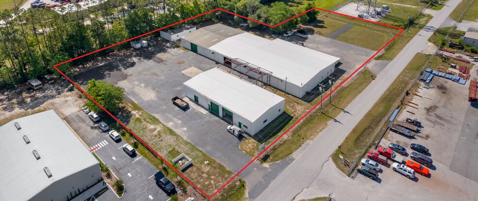 Primary Photo Of 13595 SE 31st Ave, Summerfield Warehouse For Sale