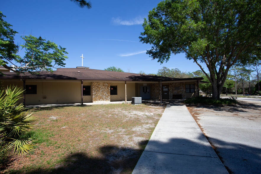 Primary Photo Of 3925 Red Bug Lake Rd, Casselberry Specialty For Sale