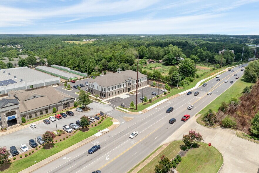 More Photos Of 2372 E University Dr, Auburn Office For Lease