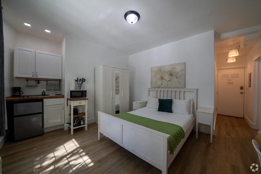 More Photos Of 3025 Indian Creek Dr, Miami Beach Multifamily For Sale