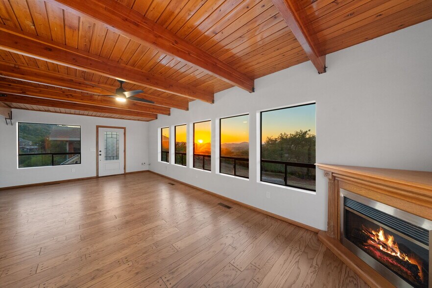 More Photos Of 14621 Woods Valley rd, Valley Center Flex For Sale